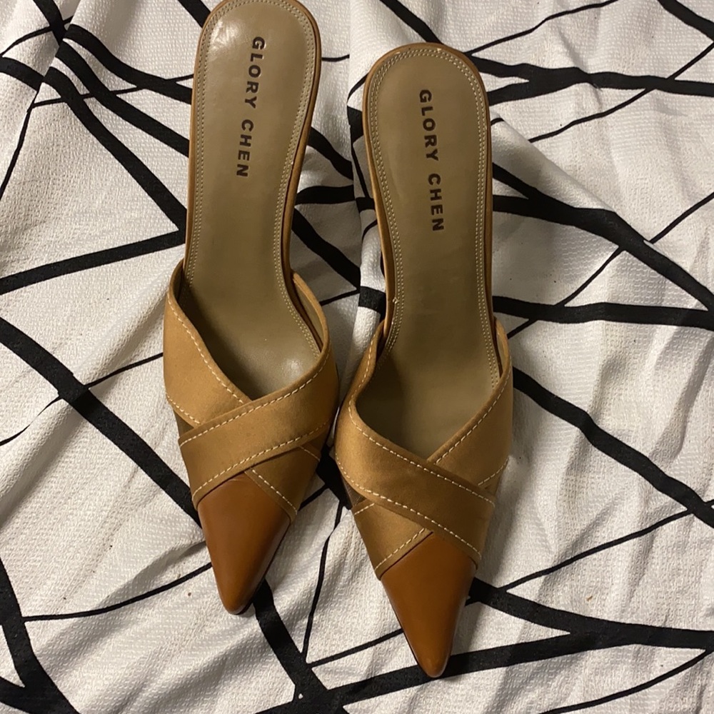 Beautiful Classic Camel  Silk Leather Sandals